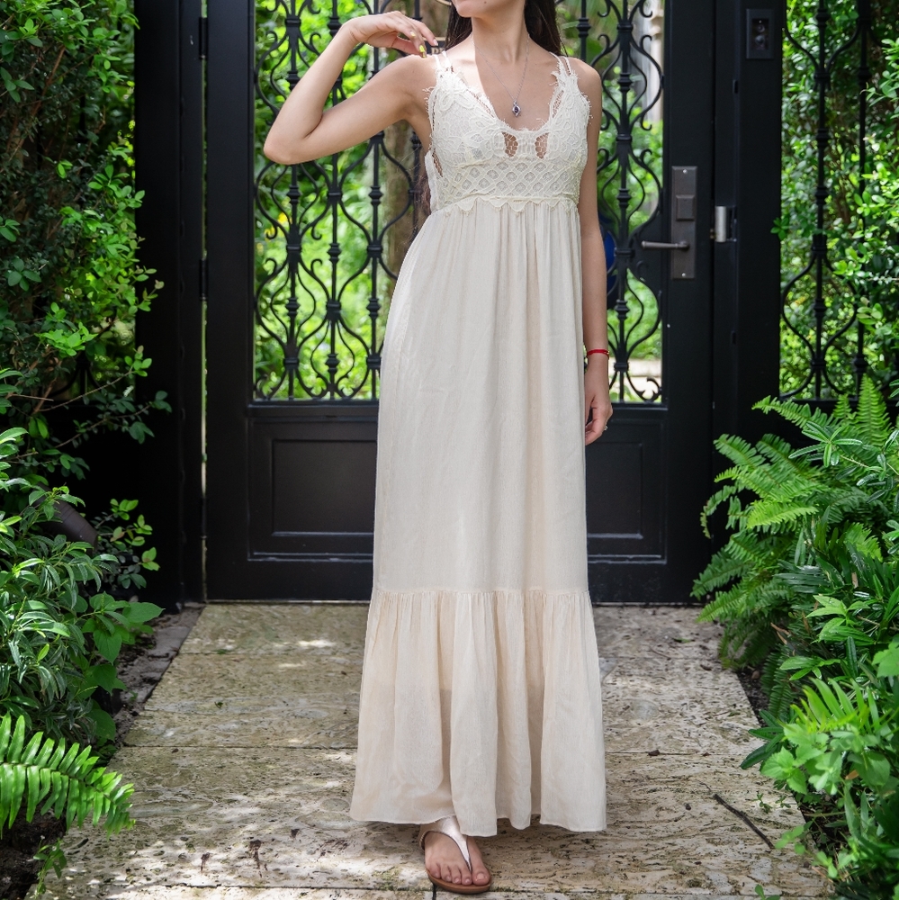 Gently Used Lush Linen-Like Lace Maxi Dress Size S